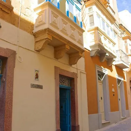 Cosy Haven, 96 Triq Il-karita', Gozo Apartment Victoria
